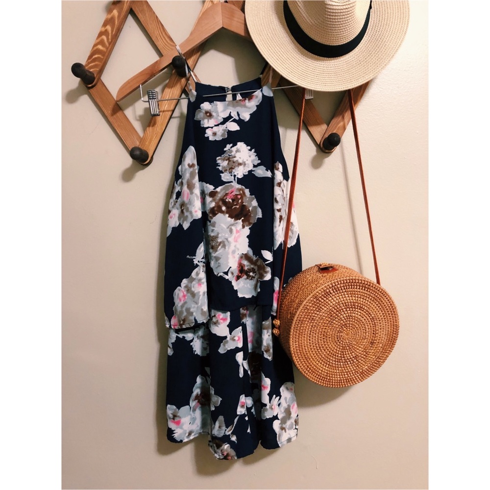 *25% OFF BUNDLE!* 
Peach Love CA Floral Romper